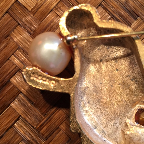 GERARD YOSCA Vintage Enameled Fish Brooch - Picture 7 of 7